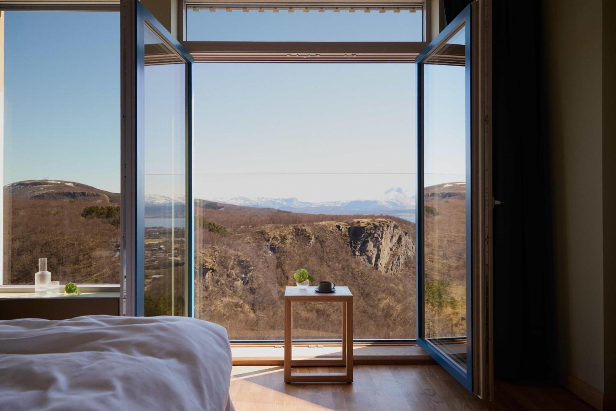 Wood Hotel Будё Номер фото